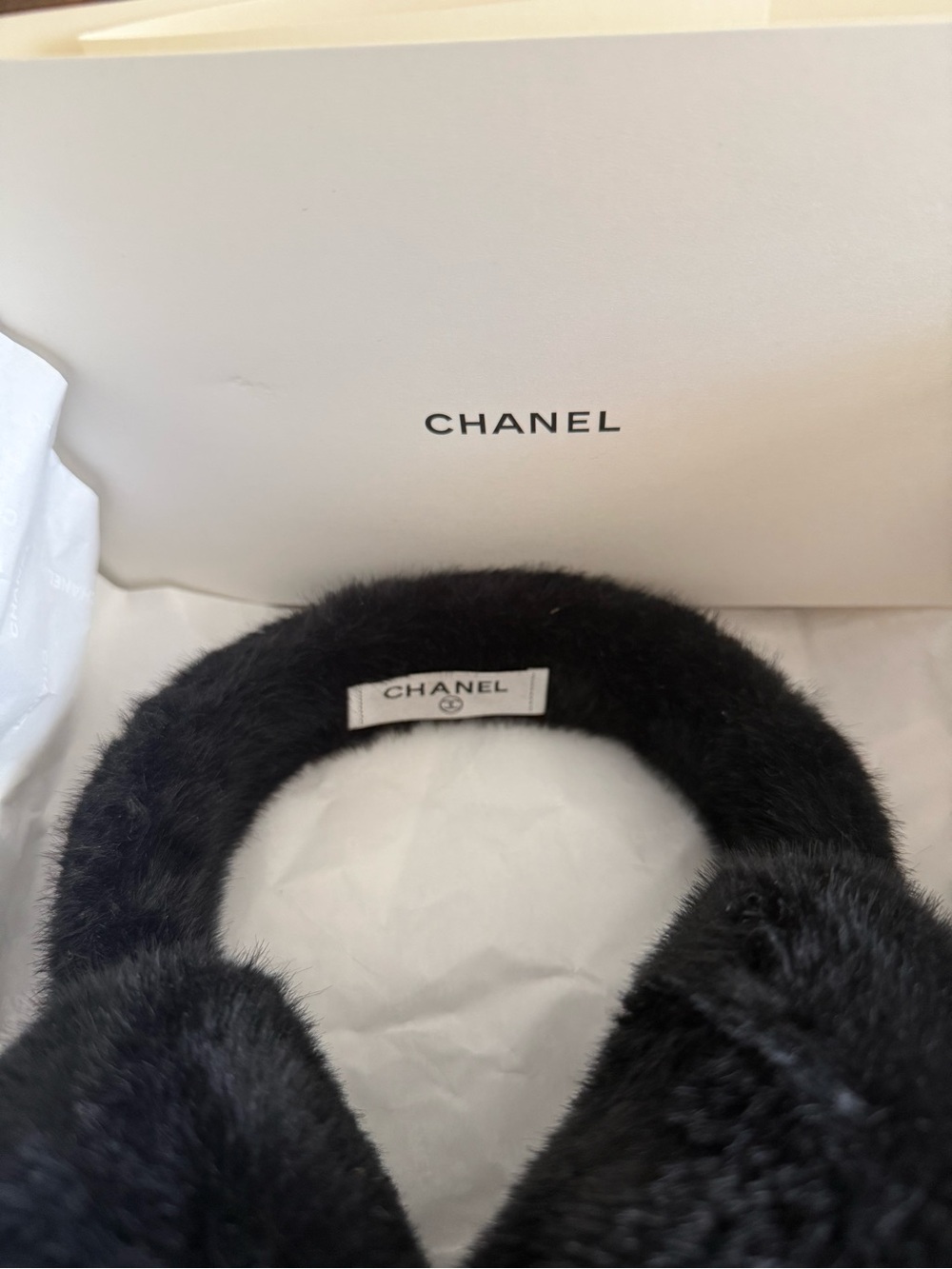 CHANEL Black and White Fur Logo Earmuffs - Picture 2 of 14